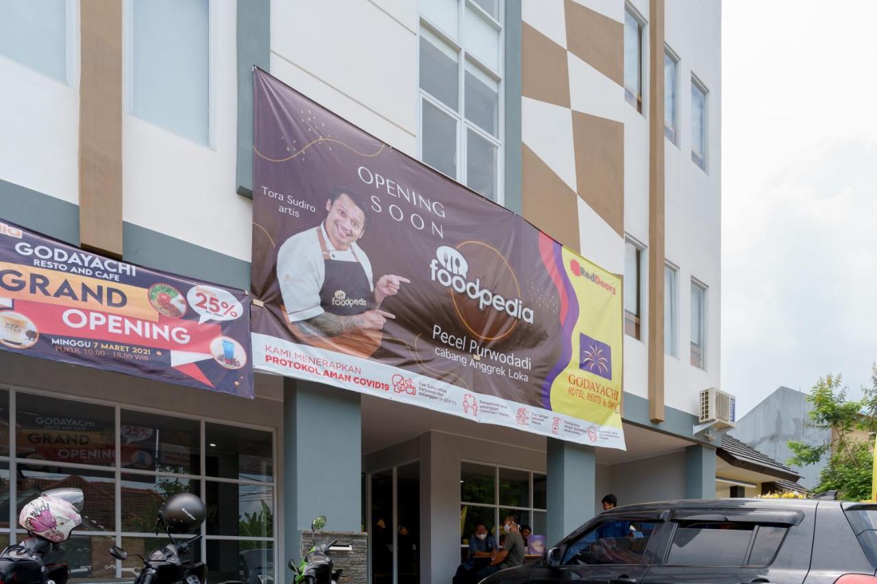 Reddoorz Syariah Plus @ Bsd City South Tangerang Exterior photo