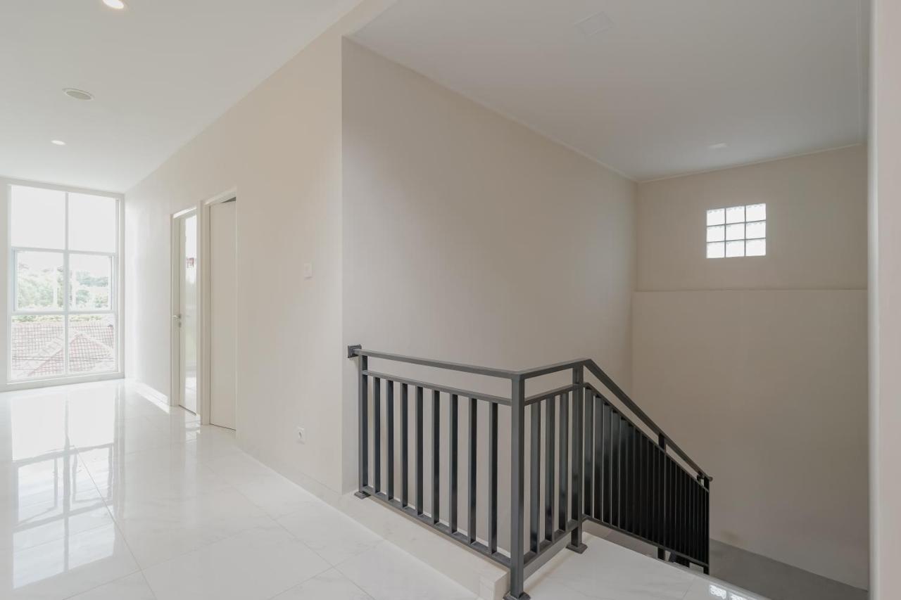 Reddoorz Syariah Plus @ Bsd City South Tangerang Exterior photo